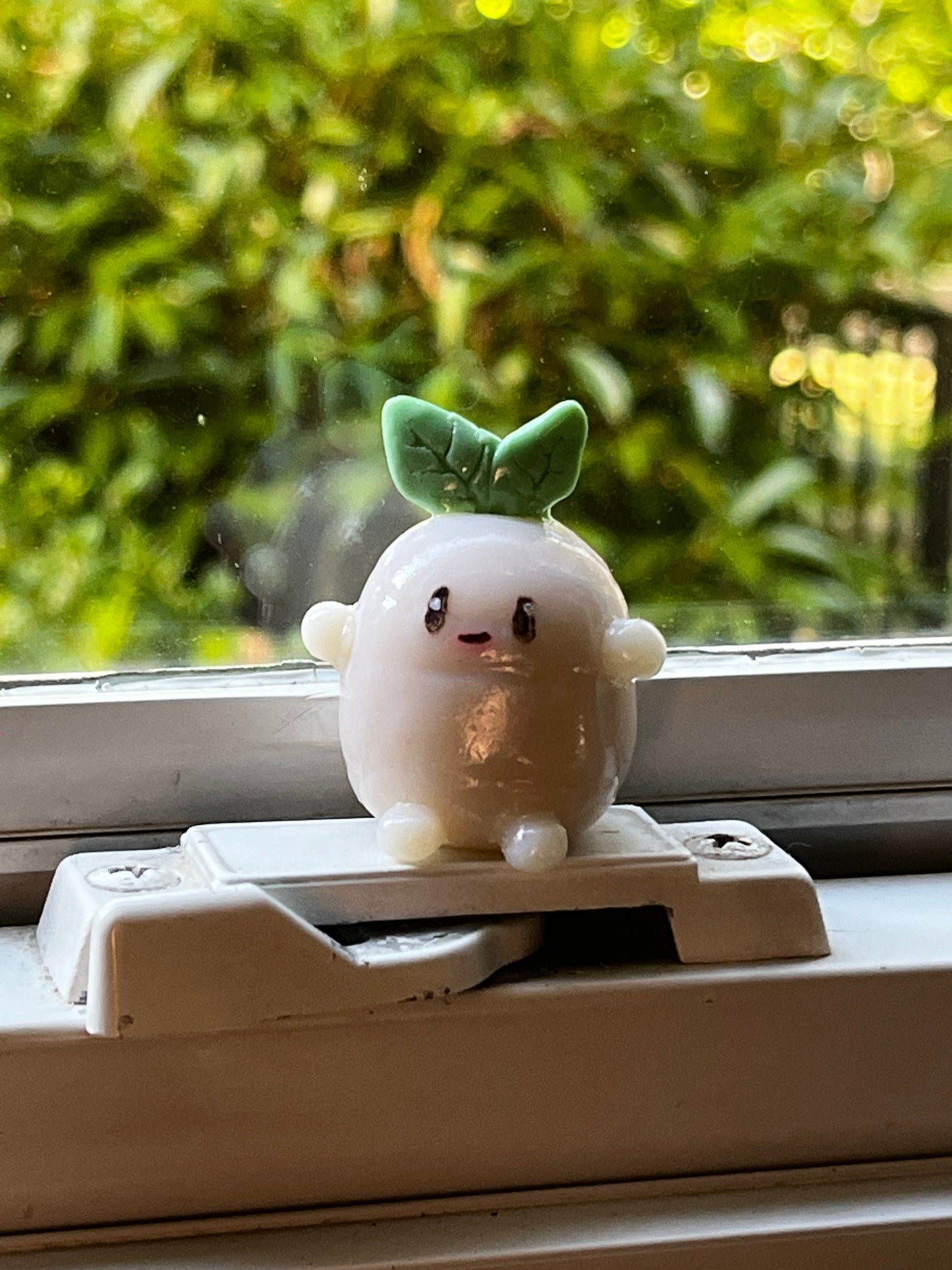 Radish Desk Friend￼